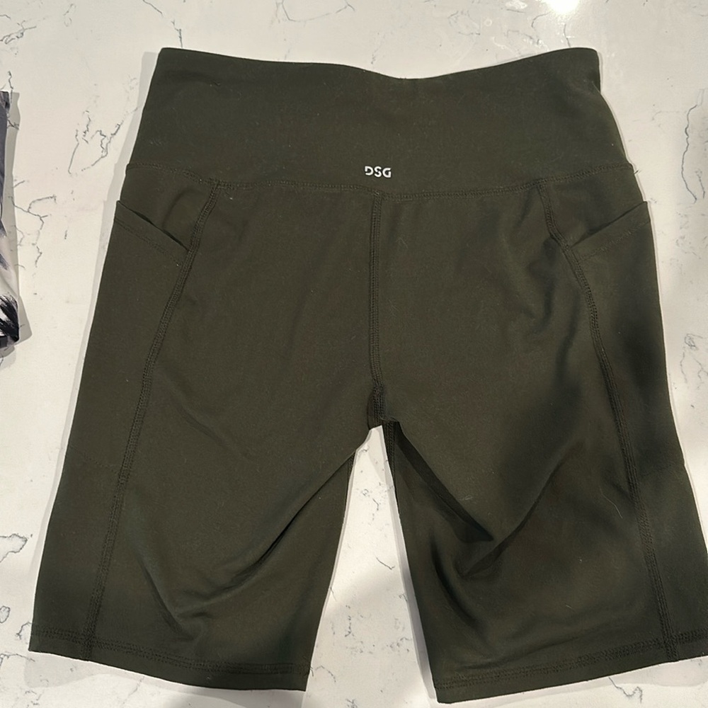 dicks sporting goods (DSG) biker shorts size medium